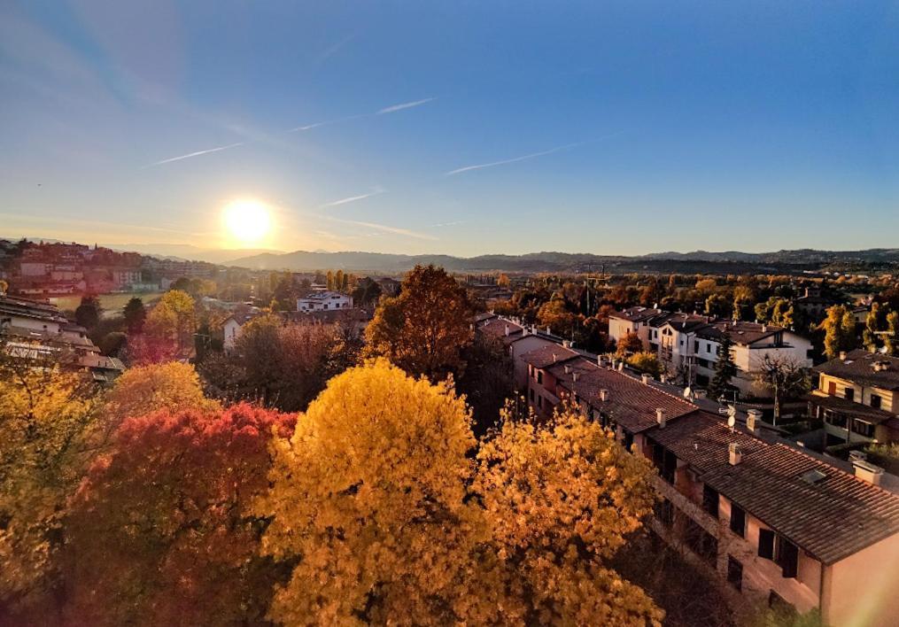 萨索洛Panorama住宿加早餐旅馆 外观 照片